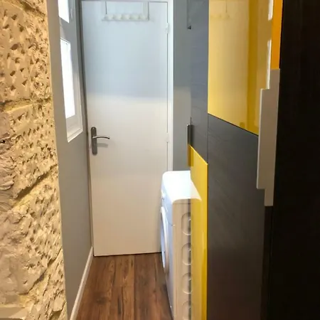 My Little - Le Vieux De Rousseau *